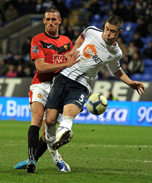 仅是争冠形 仅是争冠形